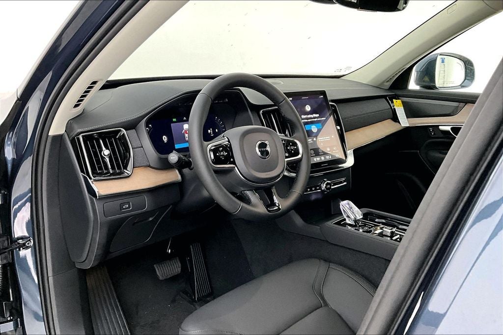 2026 Volvo XC90 B6 Plus 7-Seater