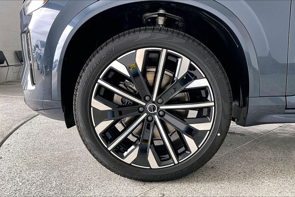 2026 Volvo XC90 B6 Plus 7-Seater