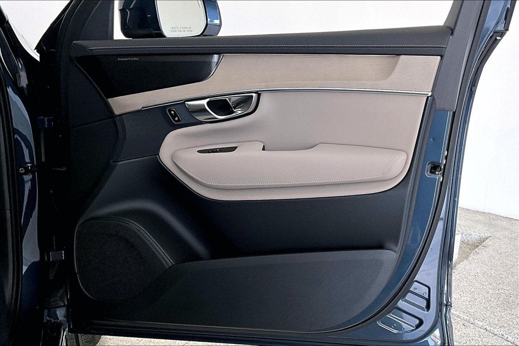 2027 Volvo XC90 B6 Plus 7-Seater