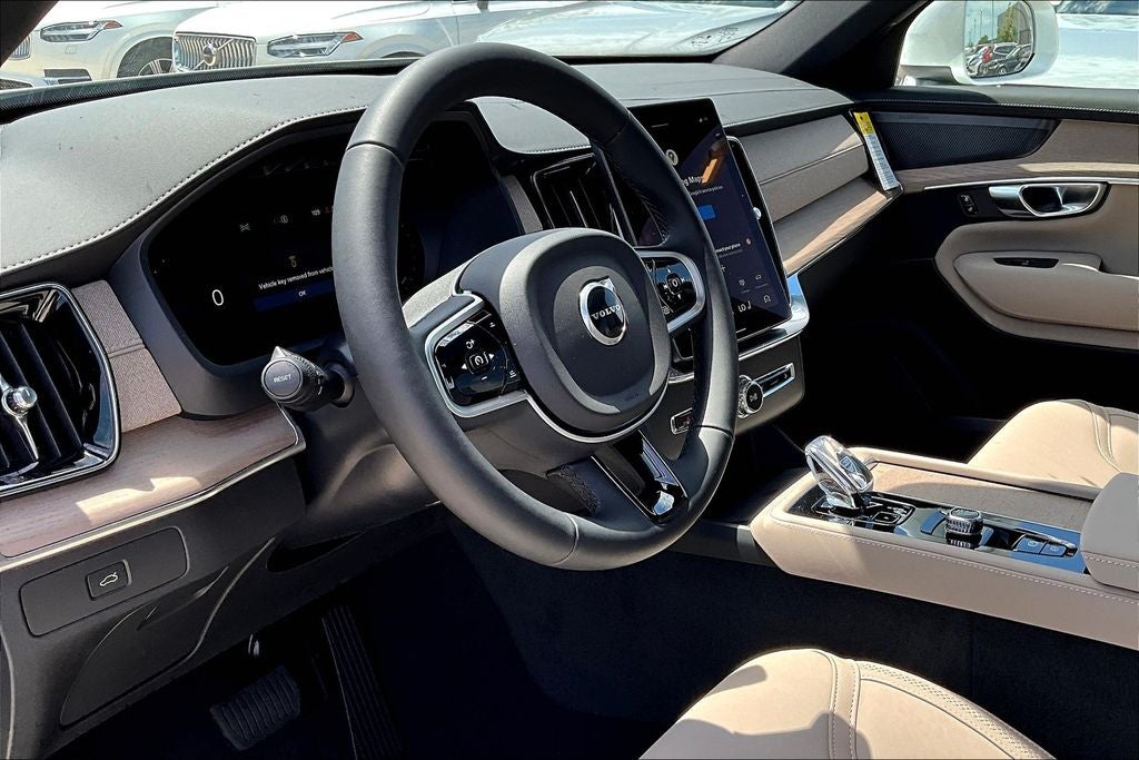 2026 Volvo XC90 B6 Plus 7-Seater