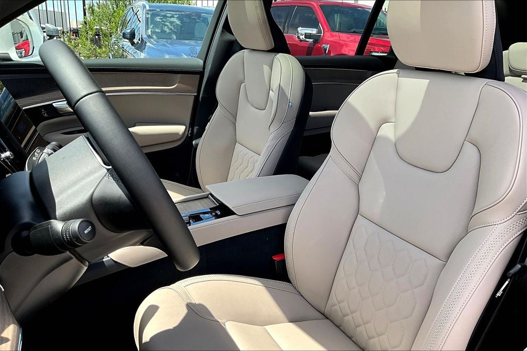 2026 Volvo XC90 B6 Plus 7-Seater