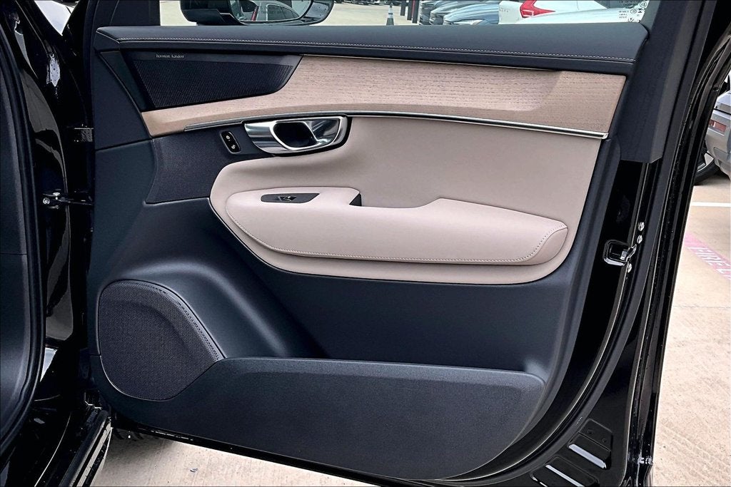 2027 Volvo XC90 B6 Plus 7-Seater