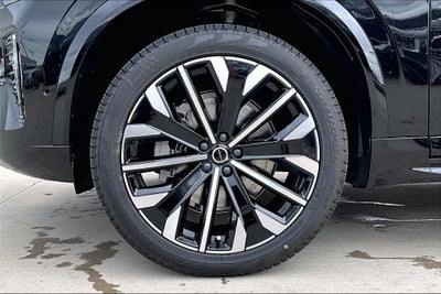 2027 Volvo XC90 B6 Plus 7-Seater