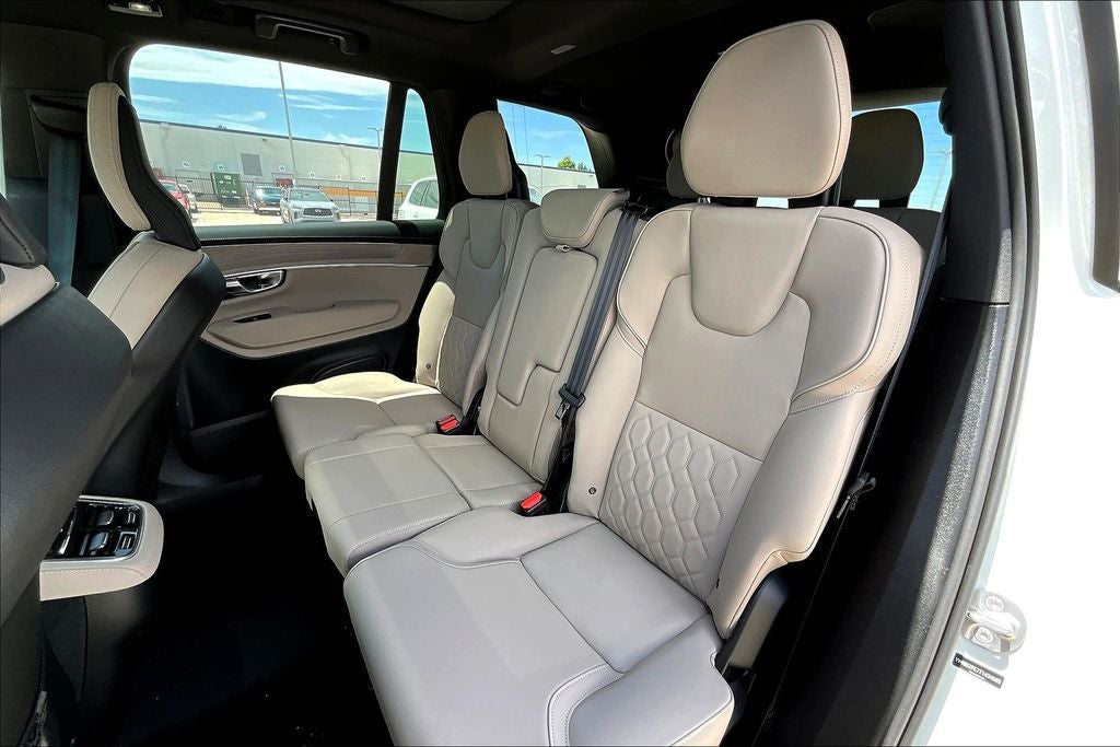 2026 Volvo XC90 B6 Plus 7-Seater