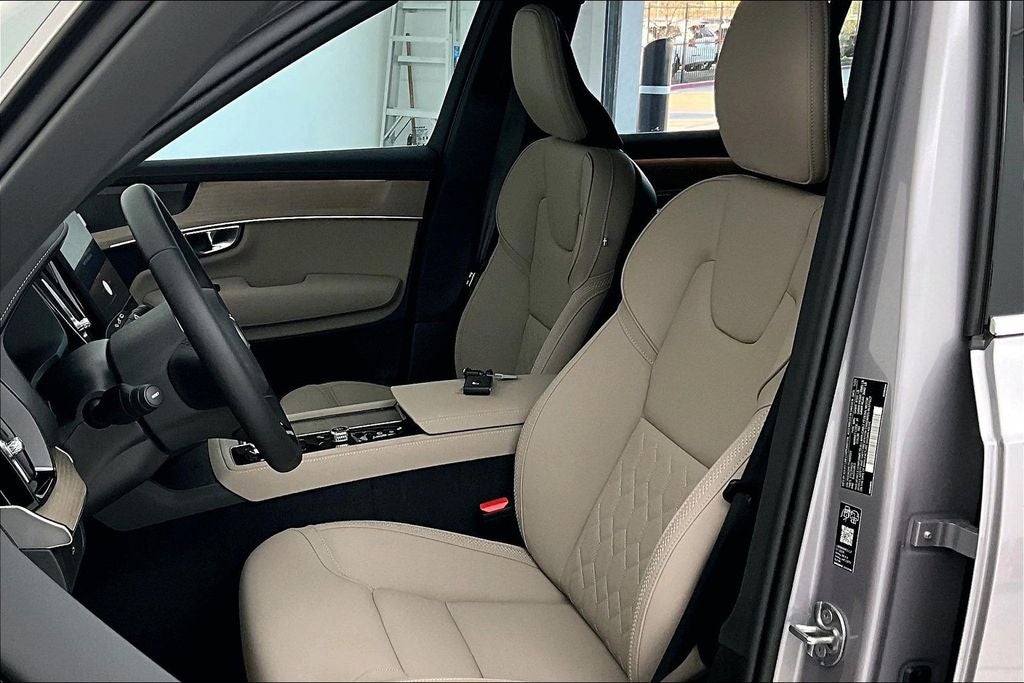2026 Volvo XC90 B6 Plus 7-Seater