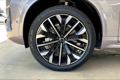 2026 Volvo XC90 B6 Plus 7-Seater