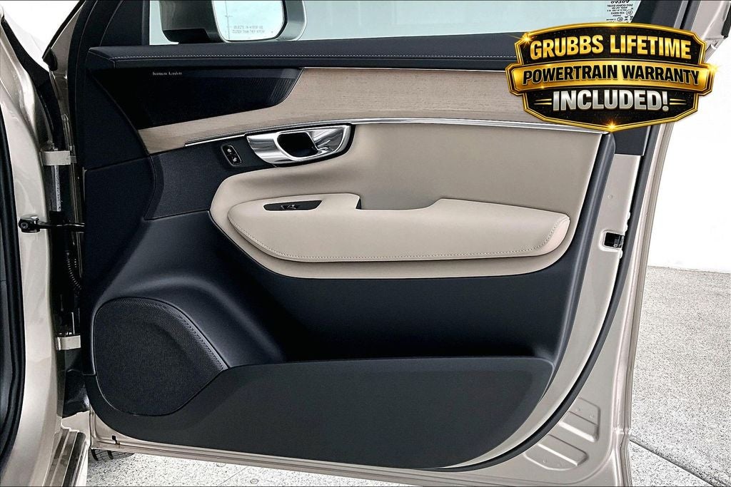 2026 Volvo XC90 B6 Plus 7-Seater