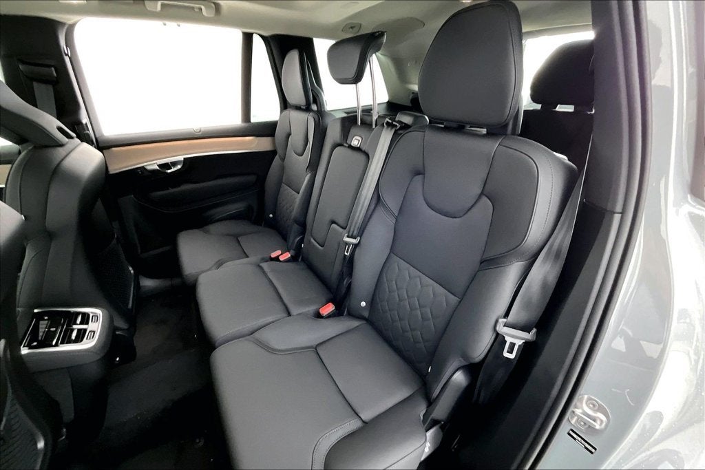 2027 Volvo XC90 B6 Plus 7-Seater