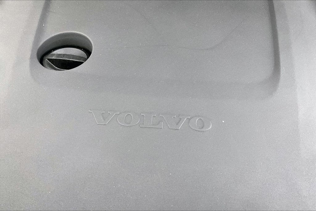 2027 Volvo XC90 B6 Plus 7-Seater