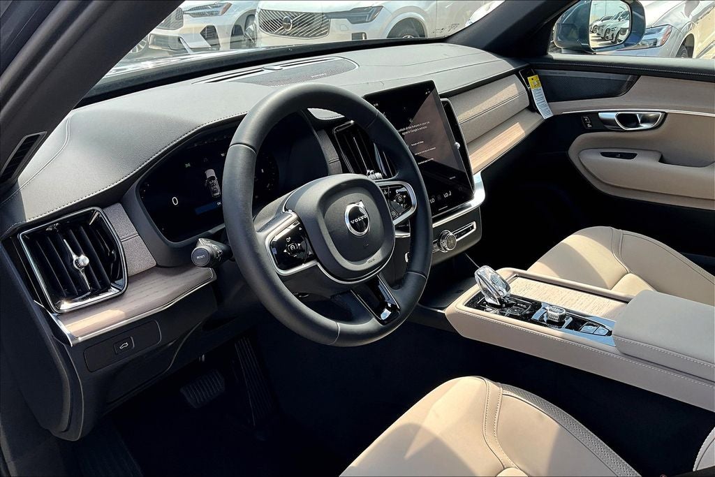 2026 Volvo XC90 B6 Plus 7-Seater