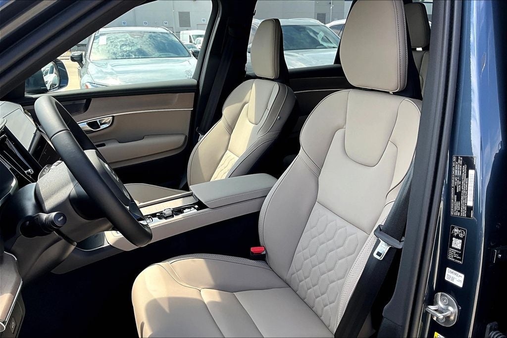 2026 Volvo XC90 B6 Plus 7-Seater