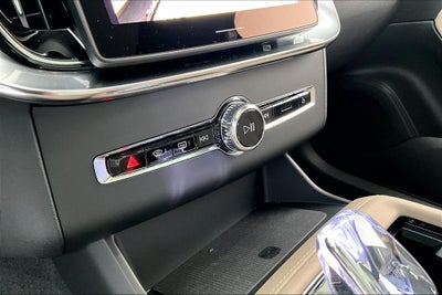2027 Volvo XC90 B6 Plus 7-Seater