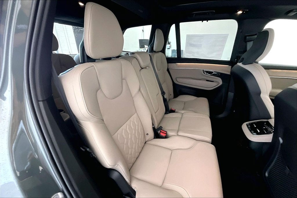 2027 Volvo XC90 B6 Plus 7-Seater