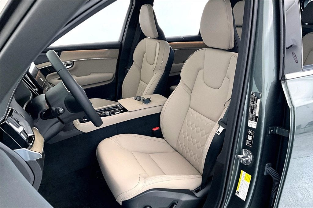 2027 Volvo XC90 B6 Plus 7-Seater