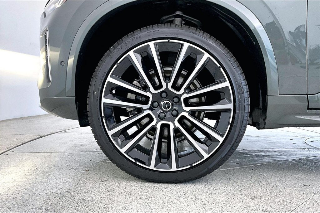 2027 Volvo XC90 B6 Plus 7-Seater