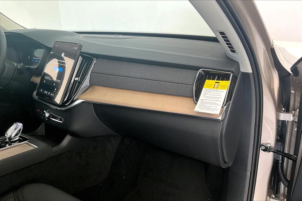 2027 Volvo XC90 B6 Plus 7-Seater