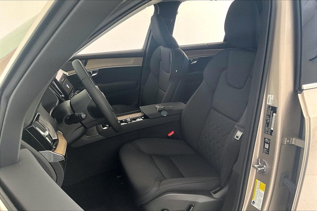 2027 Volvo XC90 B6 Plus 7-Seater