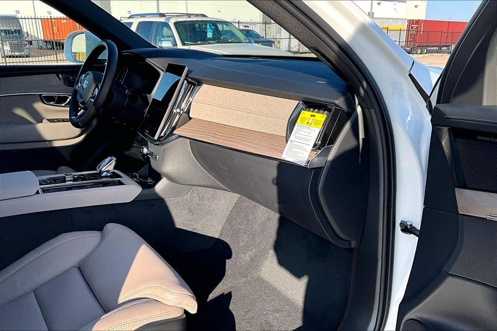 2026 Volvo XC90 B6 Ultra