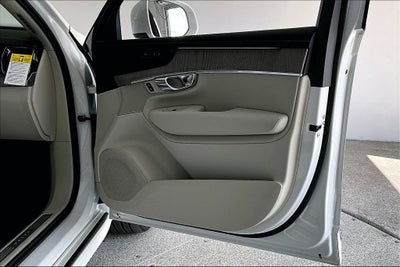 2026 Volvo XC90 B6 Ultra