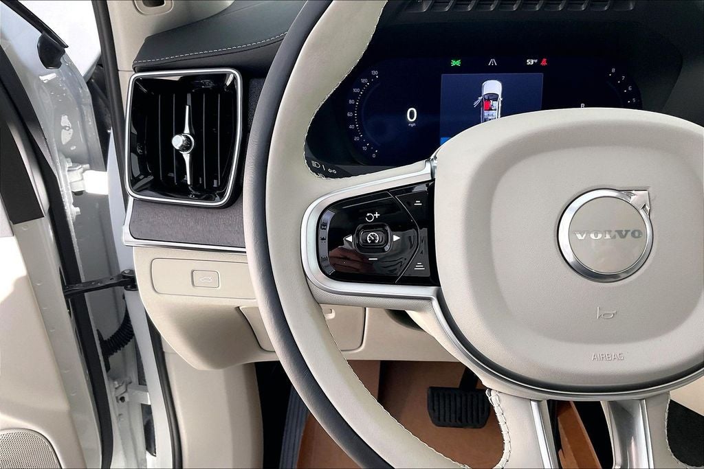 2026 Volvo XC90 B6 Ultra