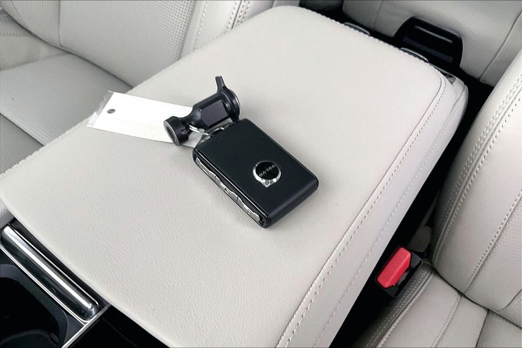 2026 Volvo XC90 B6 Ultra