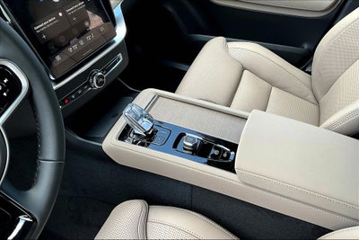 2026 Volvo XC90 B6 Ultra