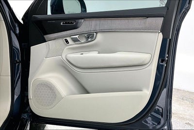 2026 Volvo XC90 B6 Ultra