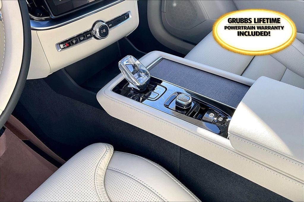 2026 Volvo XC90 B6 Ultra