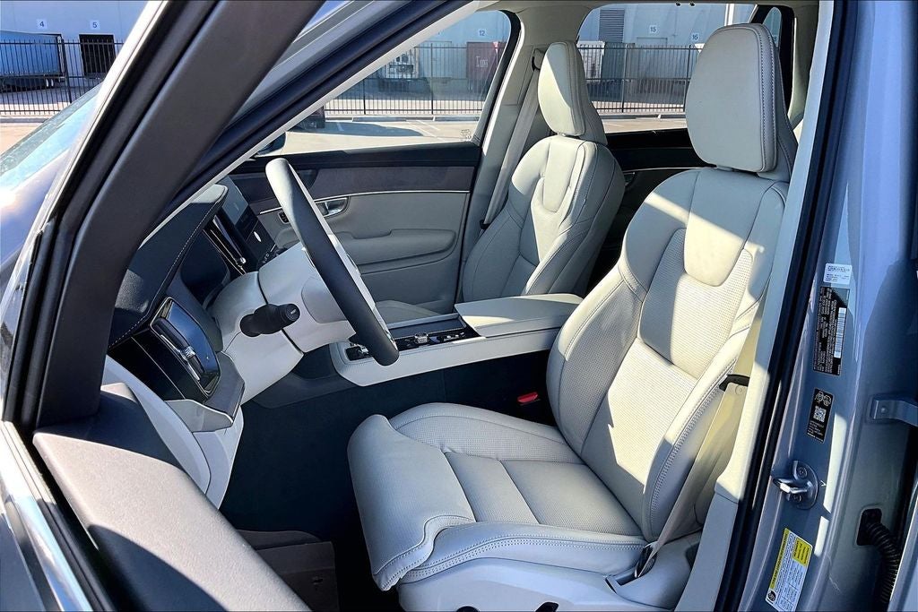 2026 Volvo XC90 B6 Ultra