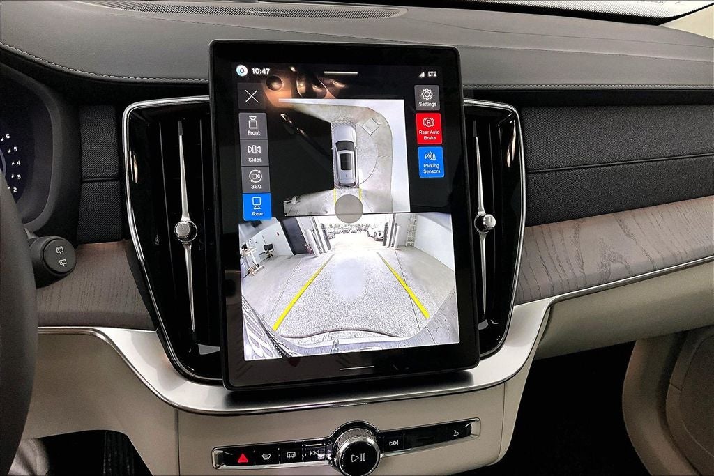 2026 Volvo XC90 B6 Ultra