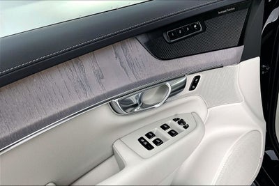 2026 Volvo XC90 B6 Ultra