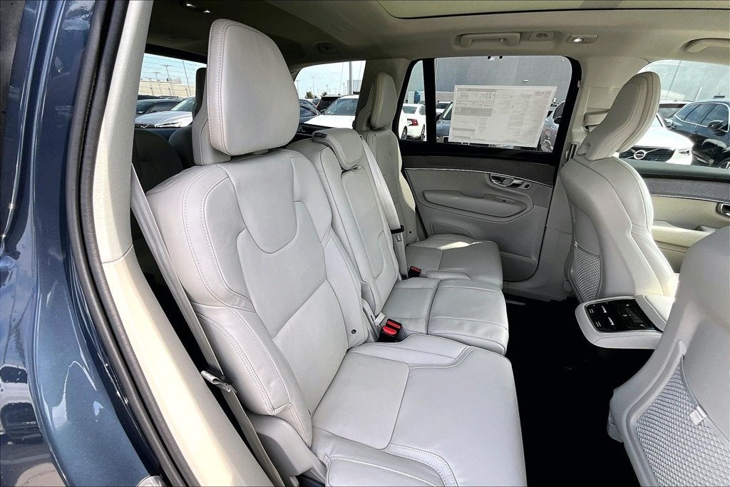 2027 Volvo XC90 B6 Ultra