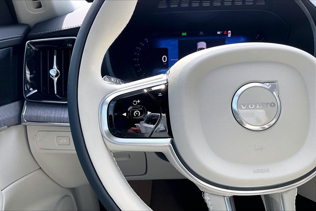 2027 Volvo XC90 B6 Ultra