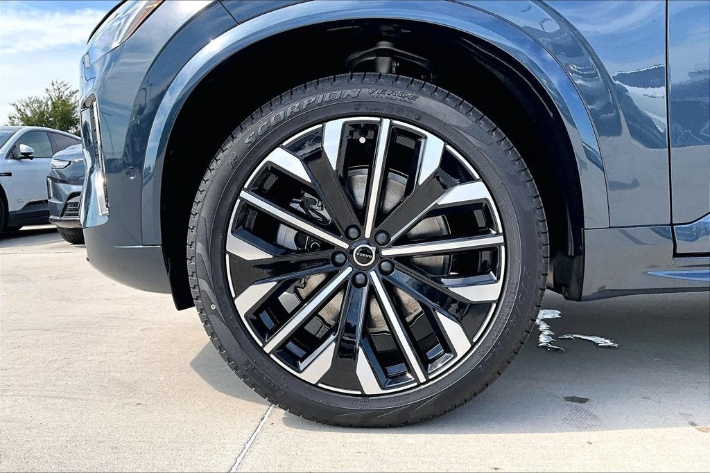2027 Volvo XC90 B6 Ultra
