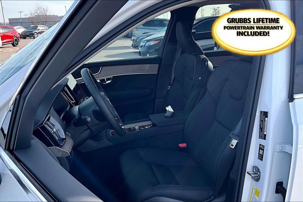 2026 Volvo XC90 B6 Core