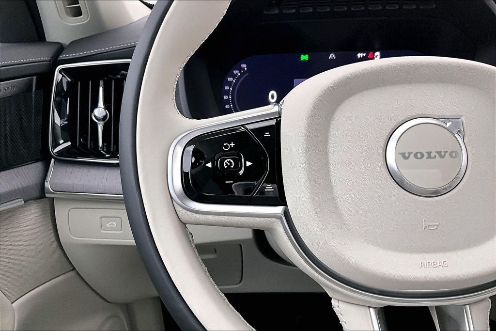 2026 Volvo XC90 B6 Ultra
