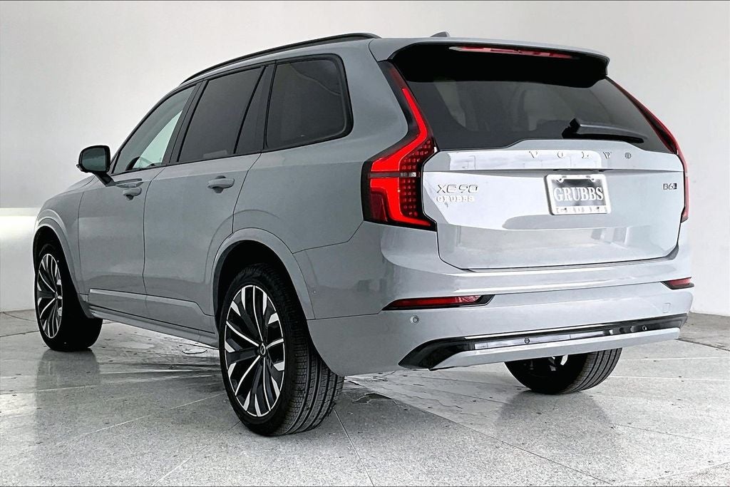 2026 Volvo XC90 B6 Ultra