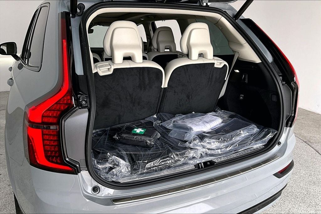 2026 Volvo XC90 B6 Ultra
