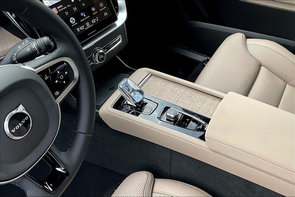 2026 Volvo XC90 B6 Ultra