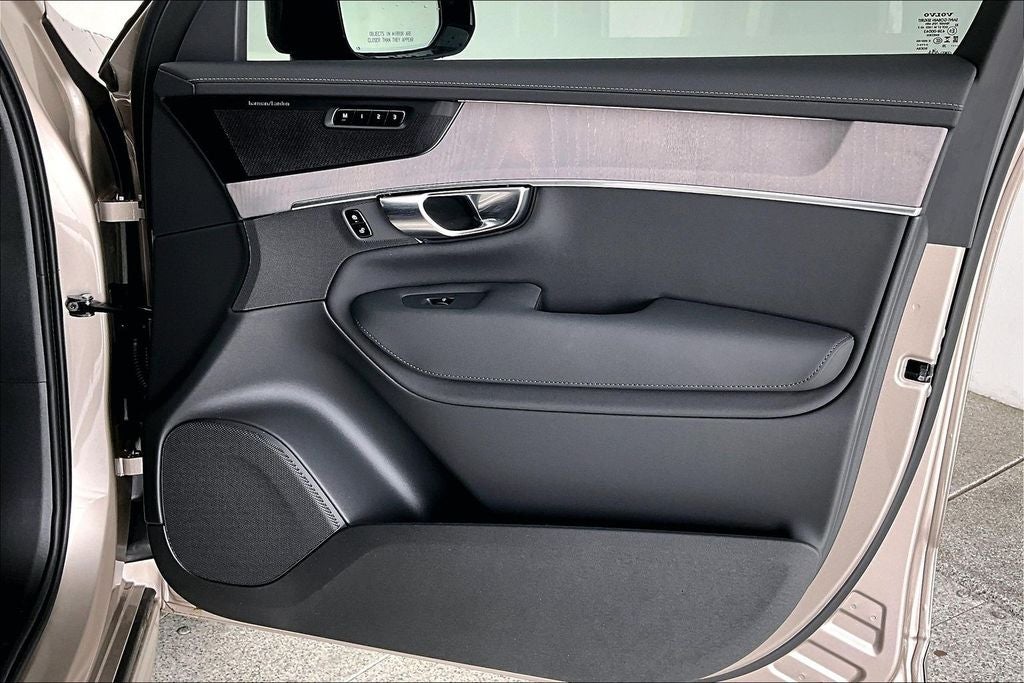 2026 Volvo XC90 B6 Ultra