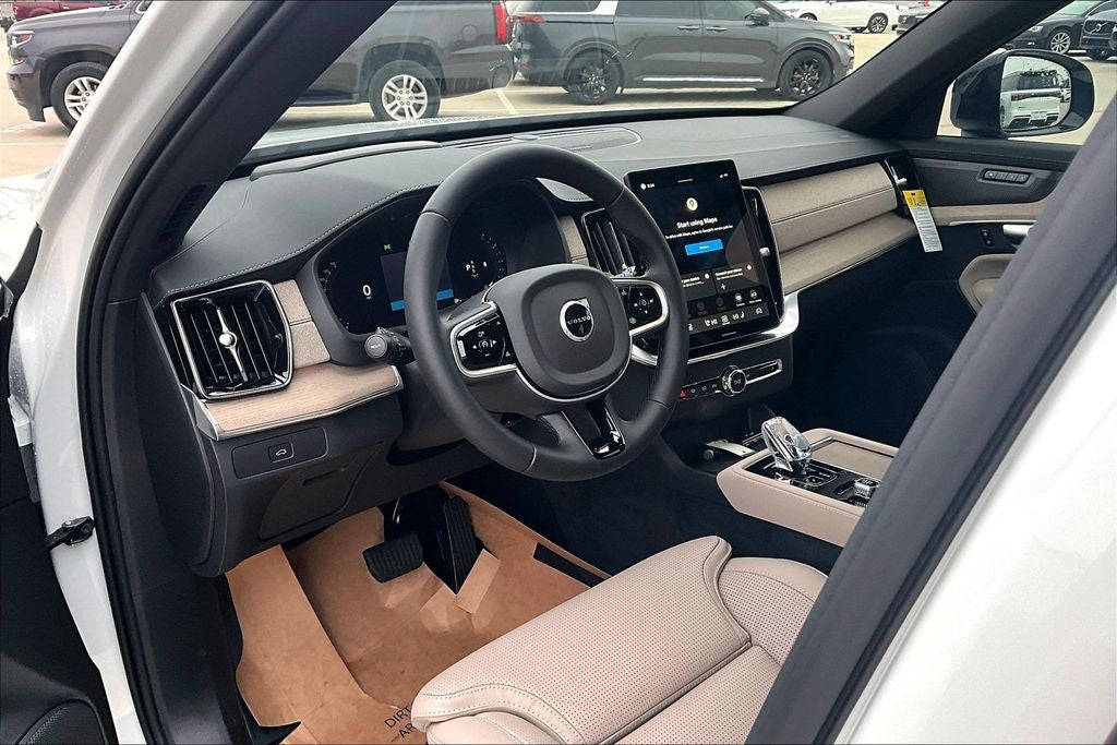 2026 Volvo XC90 B6 Ultra
