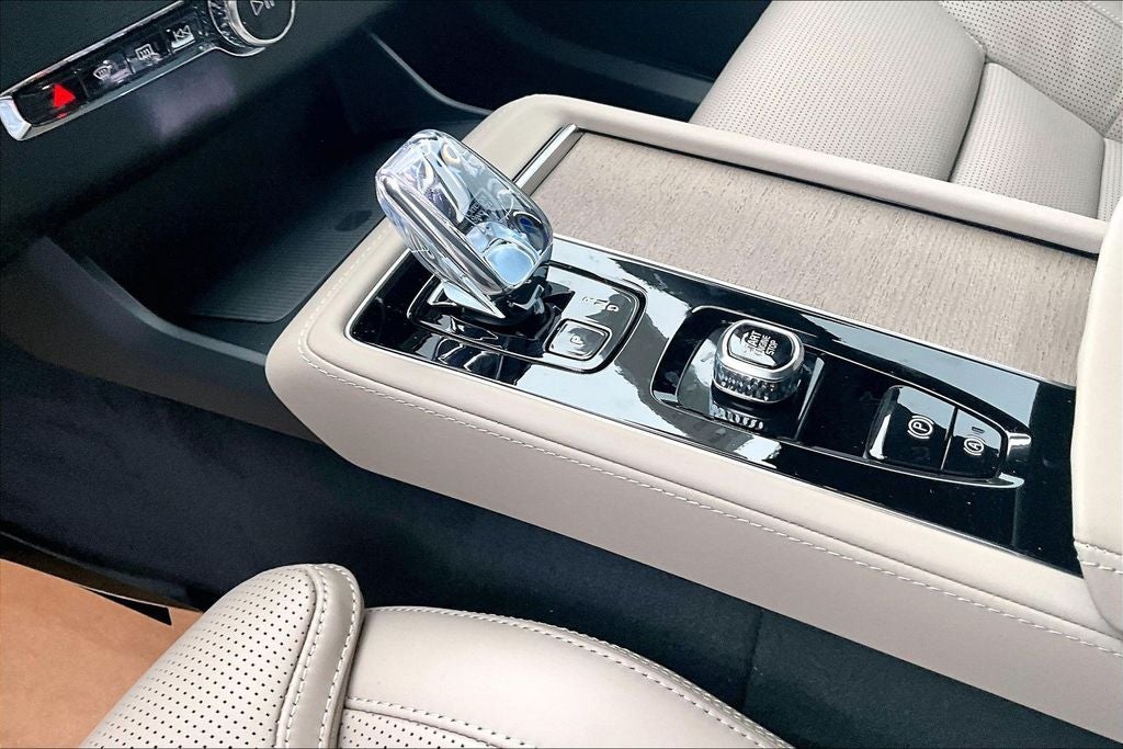 2026 Volvo XC90 B6 Ultra