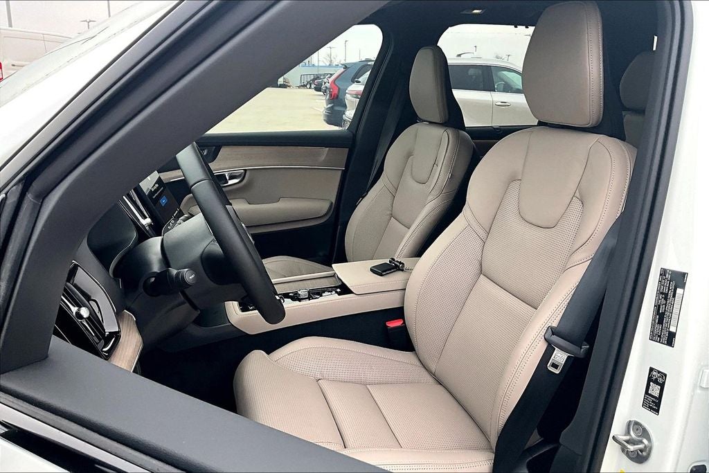 2026 Volvo XC90 B6 Ultra