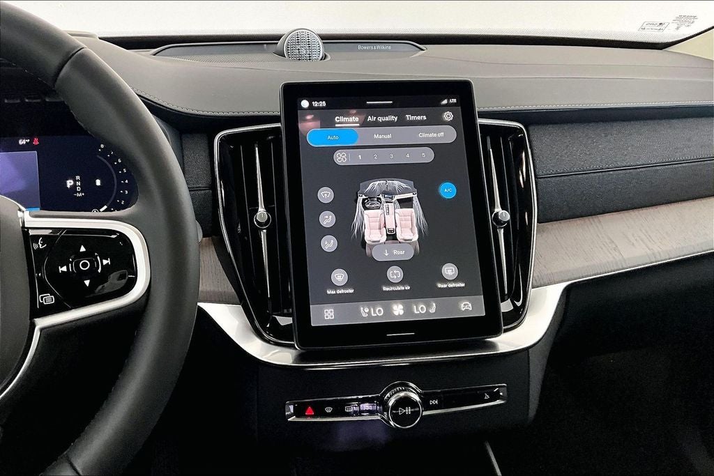 2026 Volvo XC90 B6 Ultra