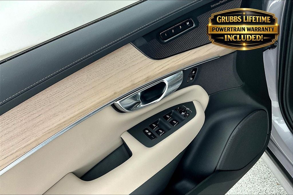 2026 Volvo XC90 B6 Ultra
