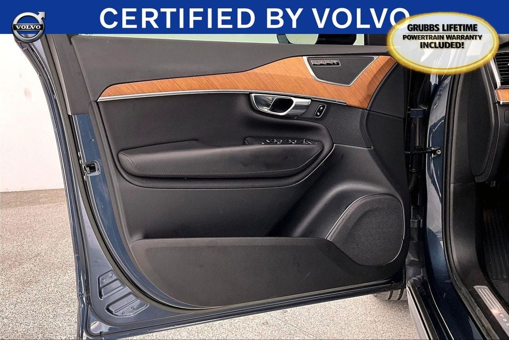 2023 Volvo XC90 B6 Plus 7-Seater