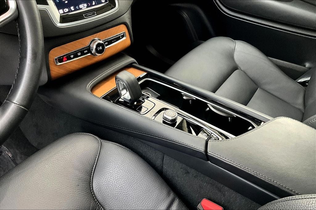 2023 Volvo XC90 B6 Plus 7-Seater