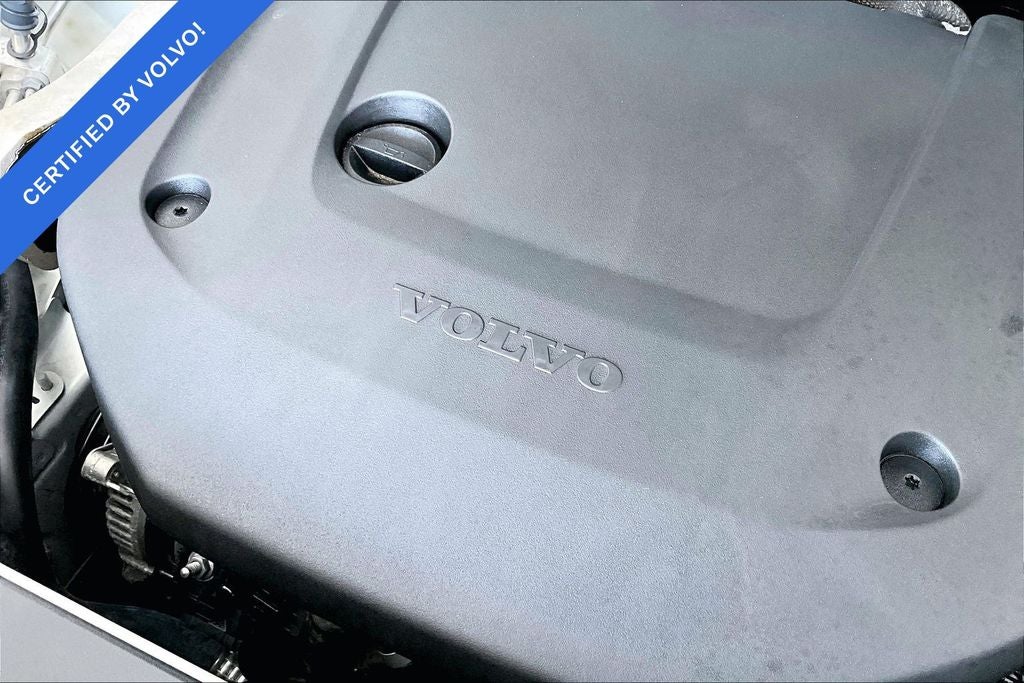2023 Volvo XC90 B6 Core