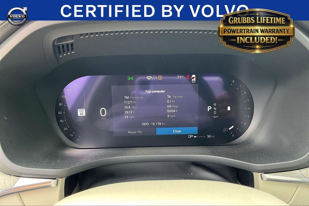 2023 Volvo XC60 B6 Ultimate Bright Theme