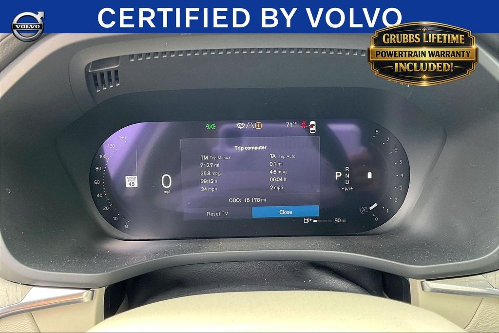 2023 Volvo XC60 B6 Ultimate Bright Theme